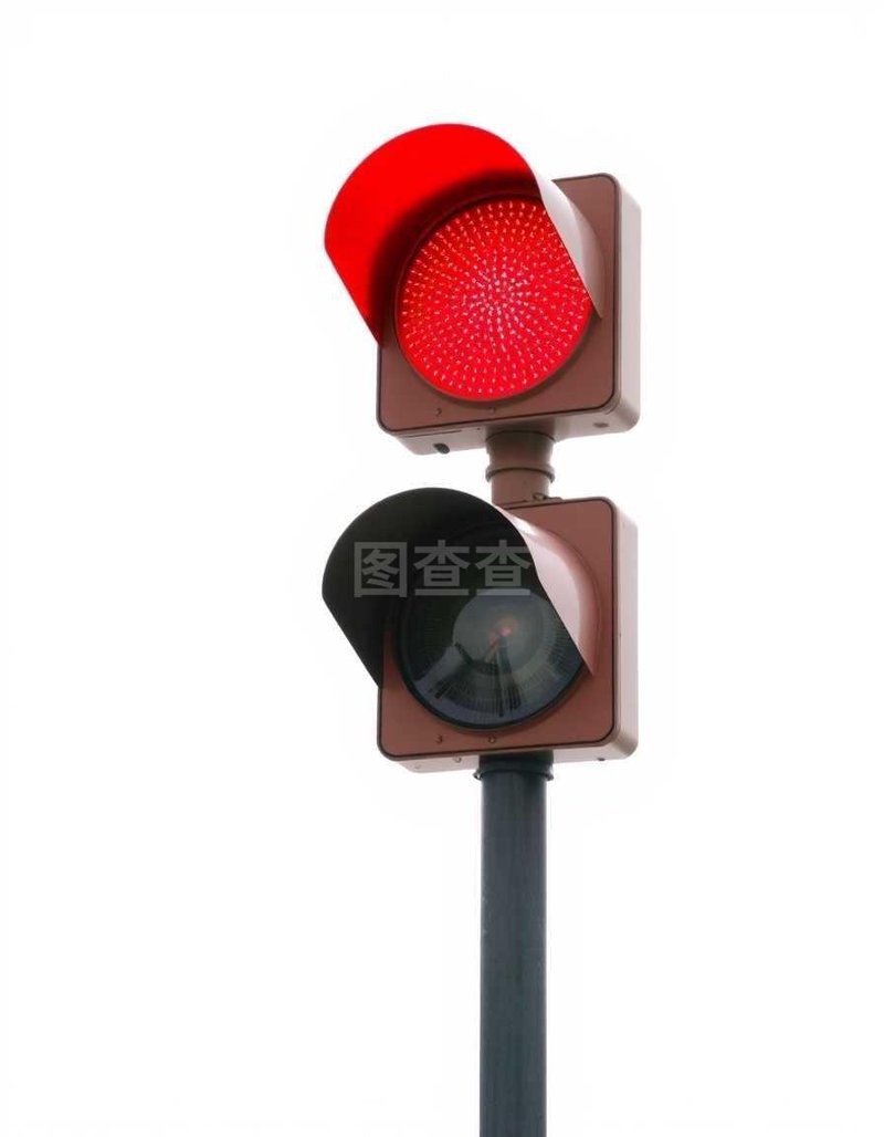 公路标志牌：安全旅途的明灯